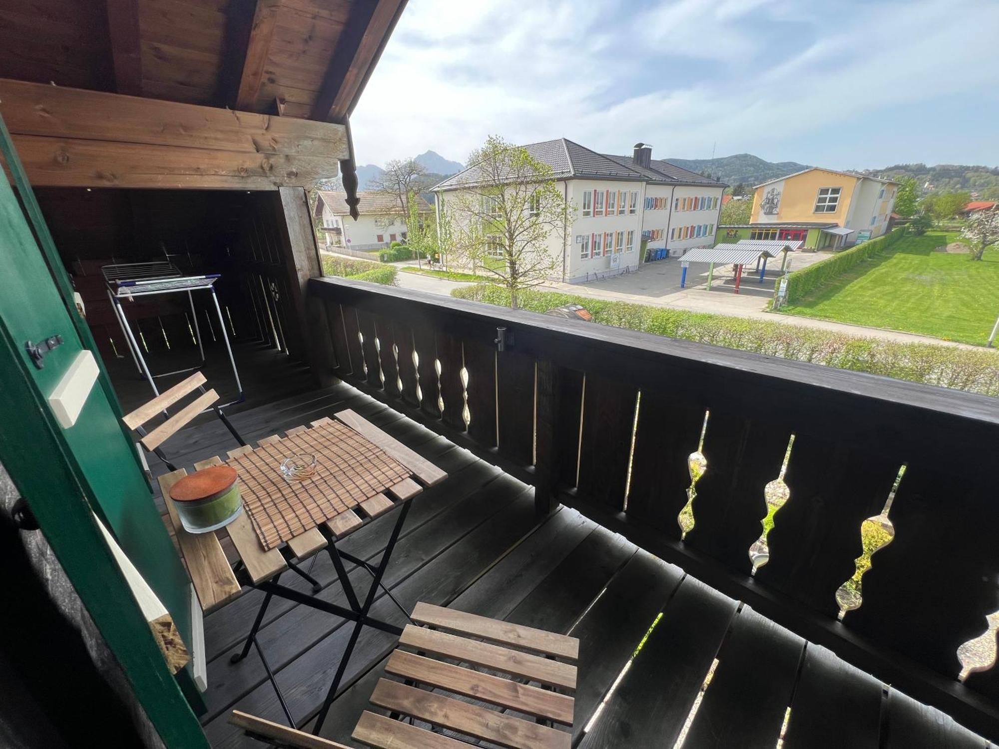Gemuetliche Dachgeschosswohnung Mit Balkon Ainring Εξωτερικό φωτογραφία